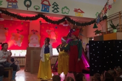 Świąteczne przedstawienie w przedszkolu Nefrytowy Zakątek w Piasecznie